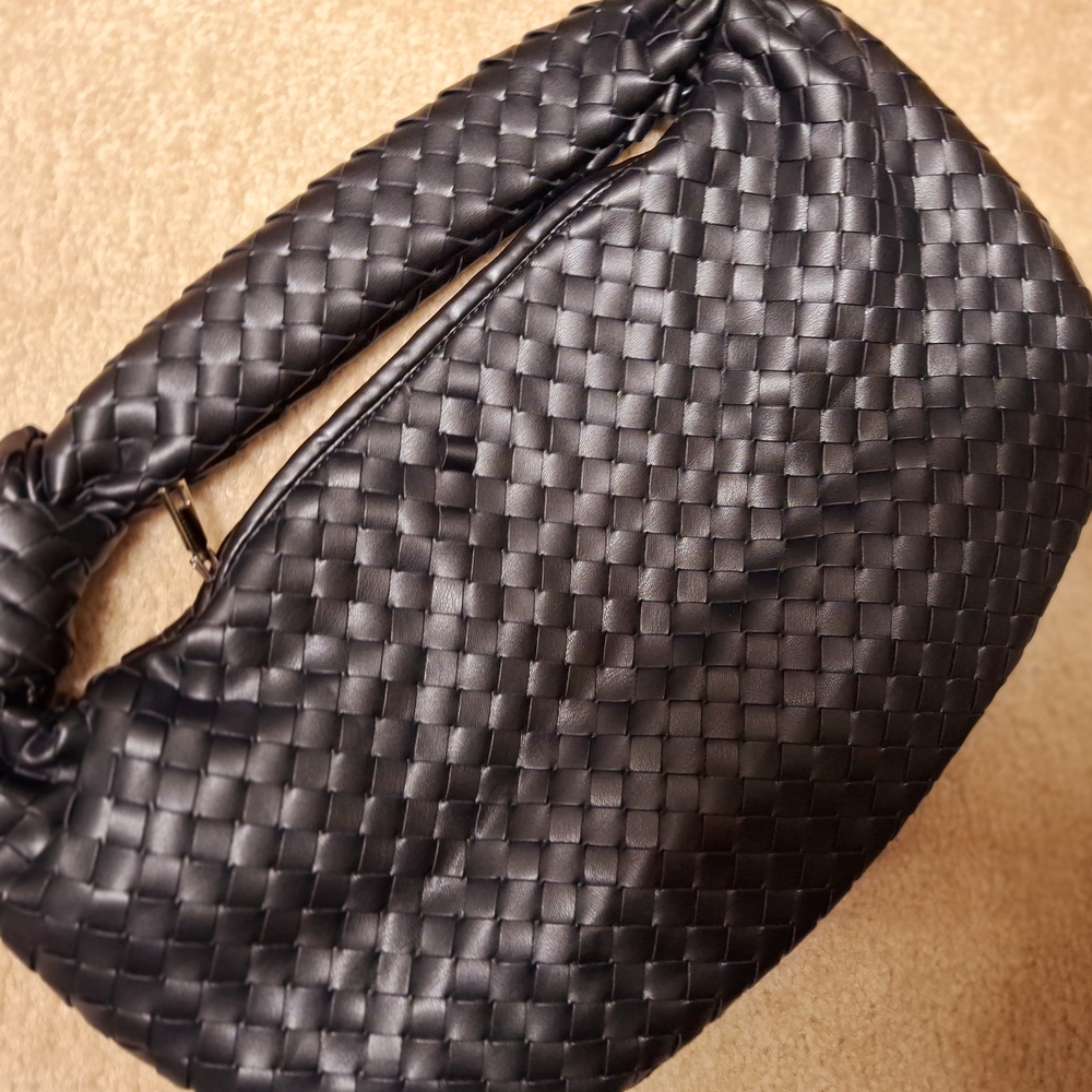 Elegant Black Woven Women's Bag
